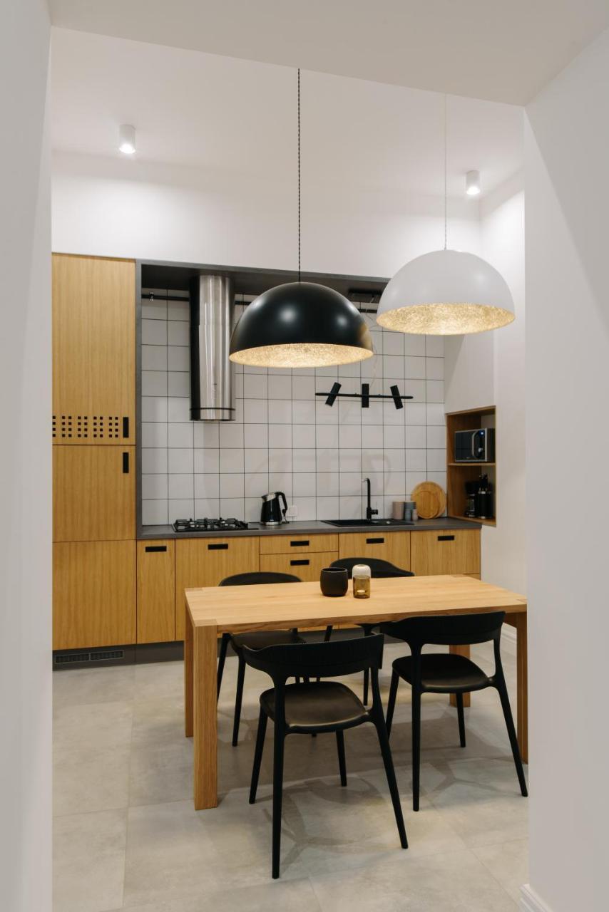 Apartment On Mikhalcuk Lviv Eksteriør bilde